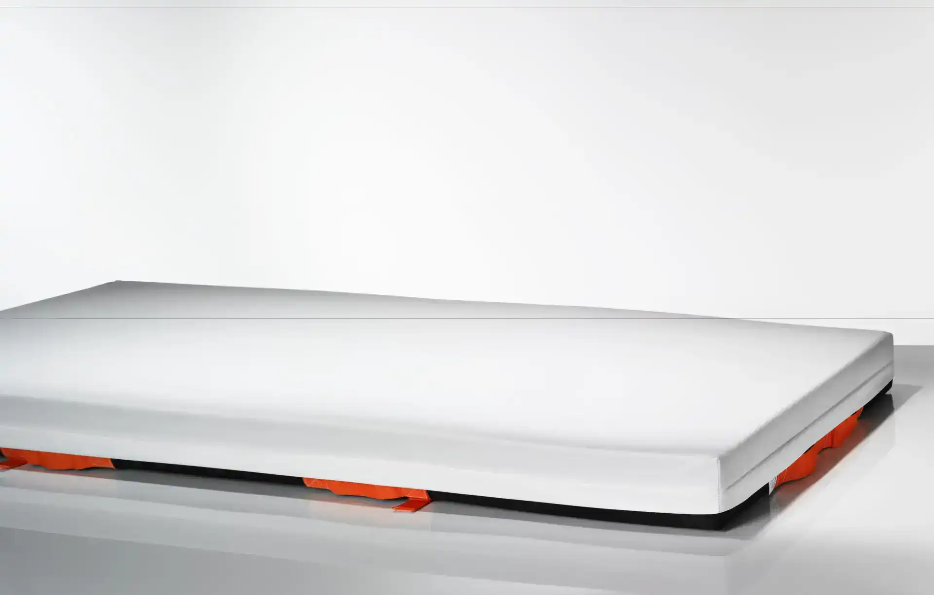 Hochwasser-Schutzsystem mit Schwimmkörpern für optimale Absicherung.