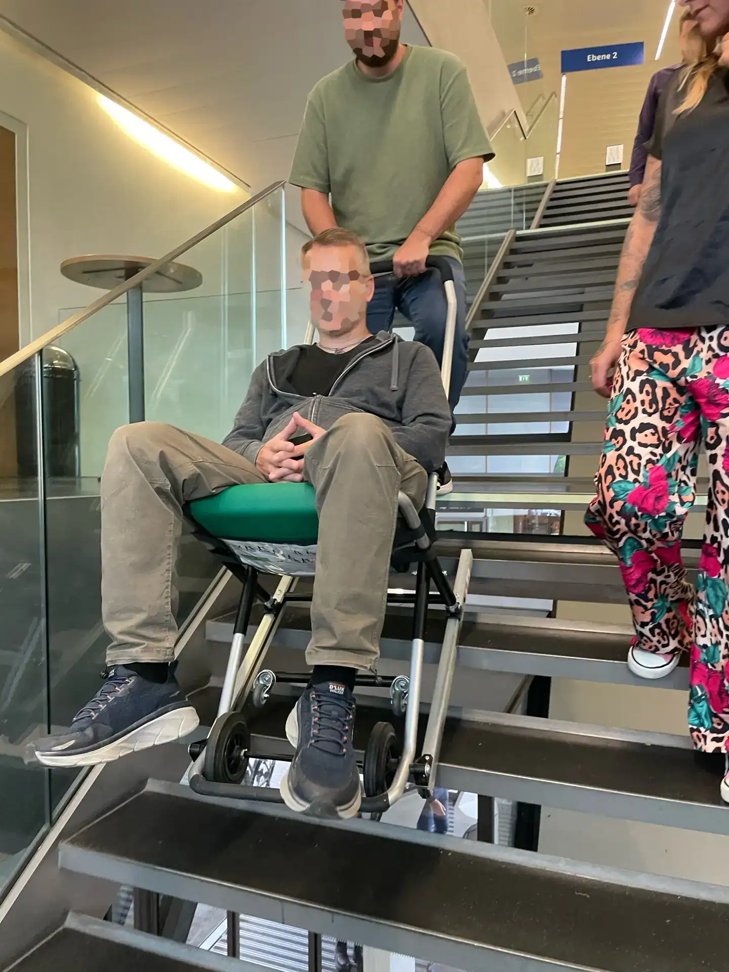 Schulung Rettungs- und Evakuierungsstuhl – Bild 2