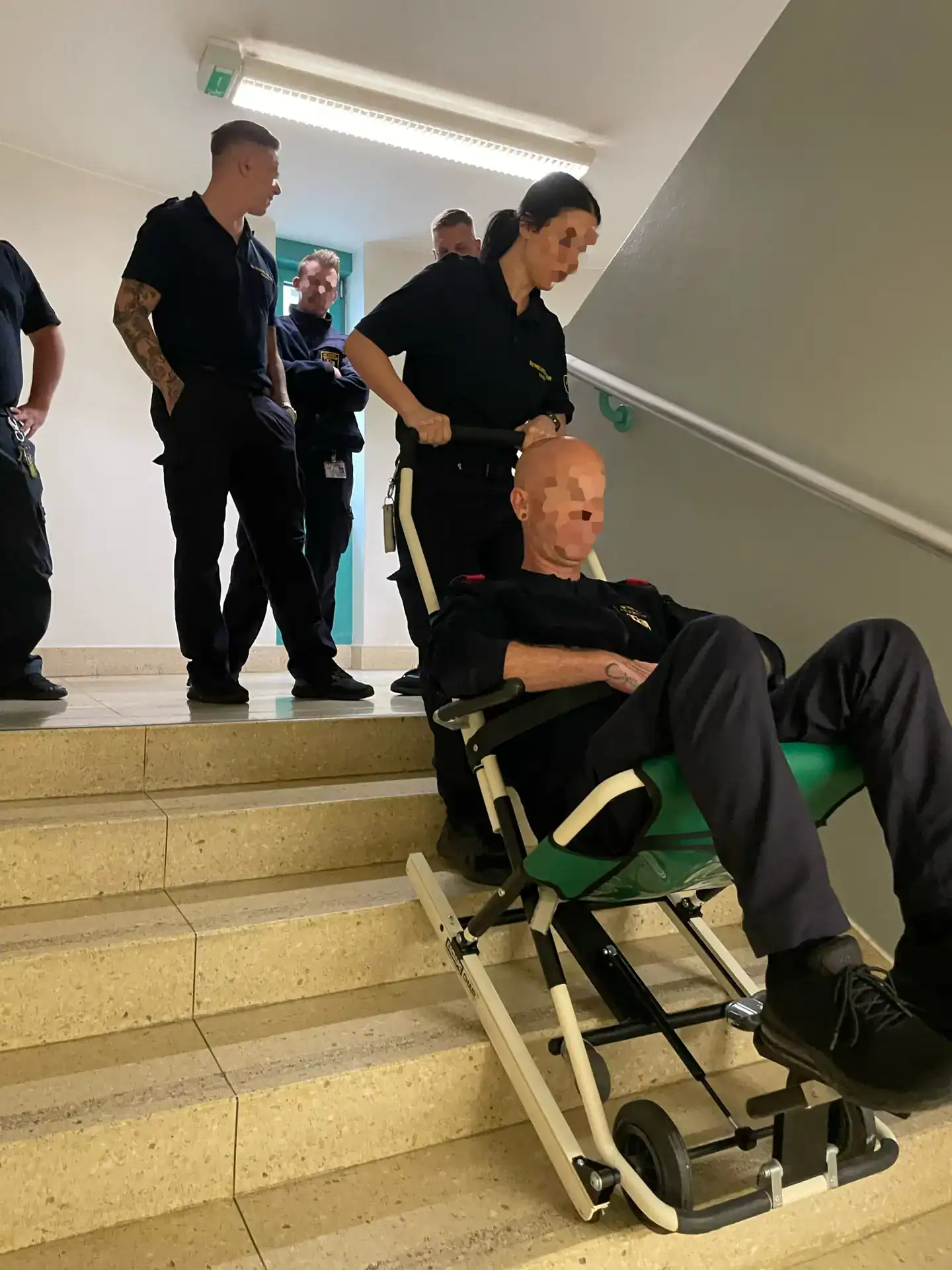 Sicher. Hier sind die SEO-optimierten Texte:.