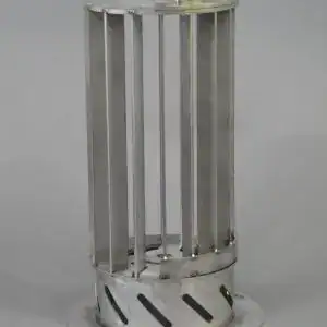 Metallischer Beistand für Biogasanlagen, Edelstahl, nachhaltige Energie, Katalysator, Biogas Technologie.